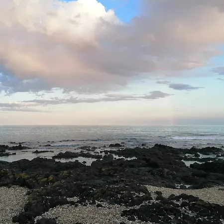 Attractive T2 Bis Through Ideally Located 아파트 아그