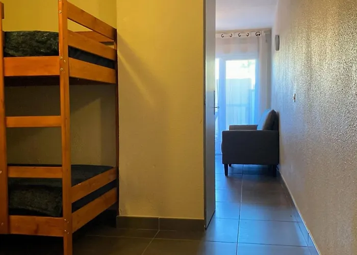 Attractive T2 Bis Through Ideally Located Lejlighed Agde