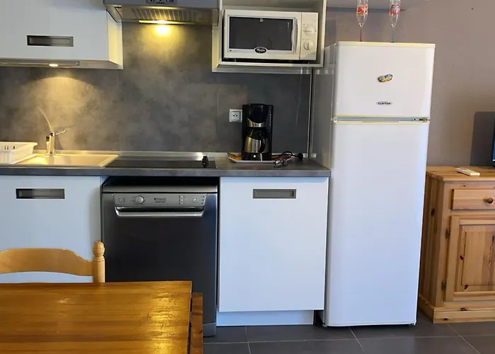 Attractive T2 Bis Through Ideally Located